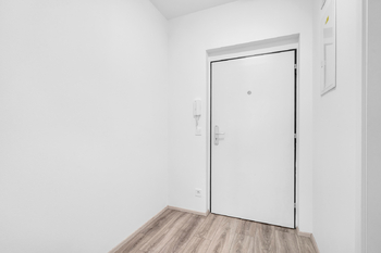 Pronájem bytu 1+kk v osobním vlastnictví 28 m², Milovice