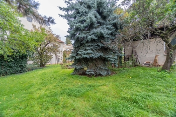 Prodej domu 200 m², Praha 10 - Strašnice