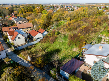 Prodej pozemku 1976 m², Praha 9 - Koloděje