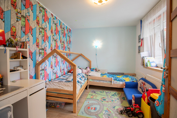 Dětský pokoj - Prodej domu 132 m², Dobříň