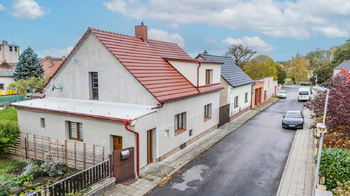 Pohled na dům - Prodej domu 132 m², Dobříň