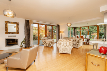 Prodej bytu 5+1 v osobním vlastnictví 306 m², Praha 5 - Košíře