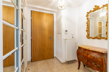 Prodej bytu 5+1 v osobním vlastnictví 306 m², Praha 5 - Košíře