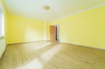 Prodej bytu 3+1 v osobním vlastnictví 69 m², Hostivice