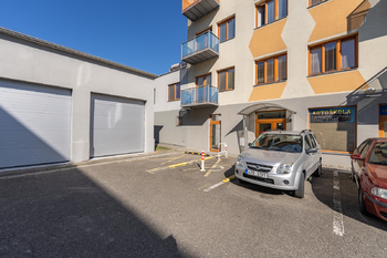Pronájem kancelářských prostor 105 m², Otrokovice