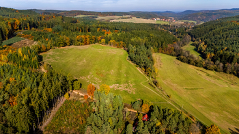 24. Okolí chaty z ptačí perspektivy - Prodej chaty / chalupy 85 m², Zbiroh