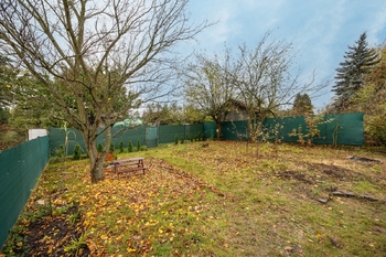Prodej pozemku 165 m², Benešov