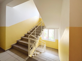 Prodej bytu 1+kk v osobním vlastnictví 38 m², Roztoky