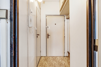 Prodej bytu 2+kk v družstevním vlastnictví 39 m², Praha 4 - Kamýk