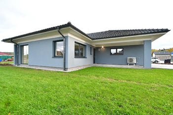 Pronájem domu 115 m², Cheznovice