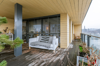 Pronájem bytu 3+kk v osobním vlastnictví 3490 m², Praha 8 - Libeň