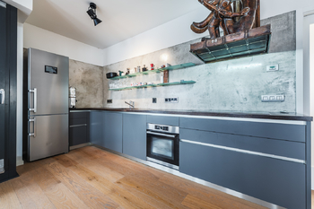 Pronájem bytu 3+kk v osobním vlastnictví 3490 m², Praha 8 - Libeň