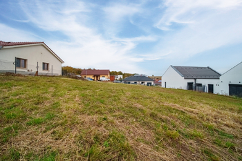 Prodej pozemku 1095 m², Neslovice