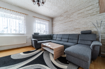 Prodej domu 105 m², Zakřany