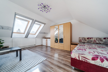 Prodej domu 105 m², Zakřany