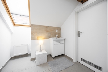 Pronájem kancelářských prostor 69 m², Praha 9 - Běchovice