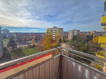 výhled z balkonu - Pronájem bytu 2+kk v osobním vlastnictví 37 m², České Budějovice