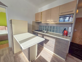 kuchyňská linka - Pronájem bytu 2+kk v osobním vlastnictví 37 m², České Budějovice