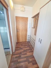 předsíň - Pronájem bytu 2+kk v osobním vlastnictví 37 m², České Budějovice