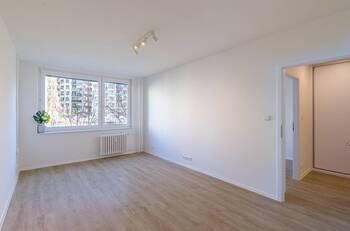 Obývací pokoj - Pronájem bytu 2+kk v osobním vlastnictví 43 m², Praha 5 - Stodůlky