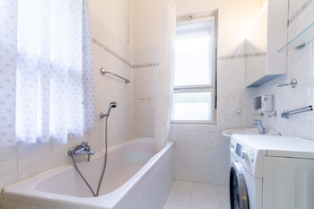 Prodej bytu 4+1 v osobním vlastnictví 217 m², Praha 7 - Holešovice