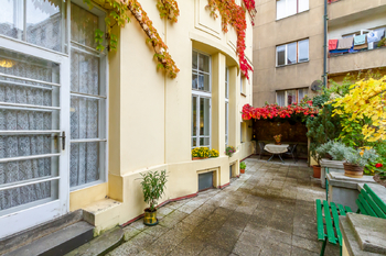 Prodej bytu 4+1 v osobním vlastnictví 217 m², Praha 7 - Holešovice