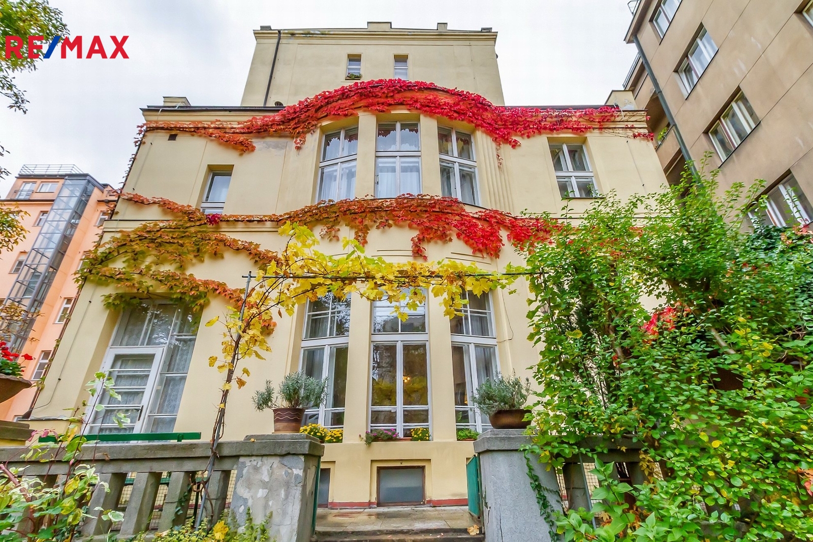 Prodej bytu 4+1 v osobním vlastnictví, 217 m2, Praha 7 - Holešovice