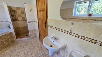 Prodej obchodních prostor 380 m², Tlumačov