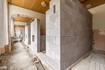 Prodej malého objektu 300 m², Lesonice