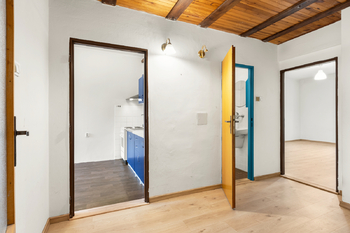 Předsíň - Prodej bytu 3+kk v osobním vlastnictví 68 m², Praha 3 - Žižkov