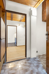 Chodba - Prodej bytu 3+kk v osobním vlastnictví 68 m², Praha 3 - Žižkov