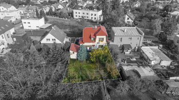 Pohled na dům z ulice - Prodej domu 127 m², Úvaly