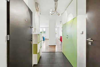 Prodej bytu 2+kk v osobním vlastnictví 68 m², Praha 8 - Bohnice