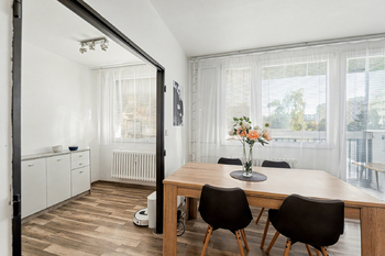 Prodej bytu 2+1 v osobním vlastnictví 68 m², Praha 8 - Bohnice