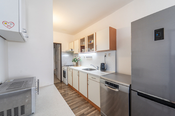 Prodej bytu 2+1 v osobním vlastnictví 68 m², Praha 8 - Bohnice