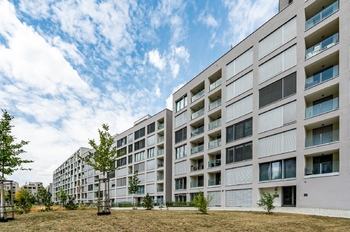 Budova - Pronájem bytu 1+kk v osobním vlastnictví 42 m², Praha 8 - Karlín