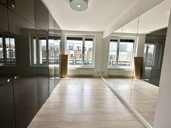 Pronájem bytu 4+kk v osobním vlastnictví 114 m², Praha 9 - Střížkov