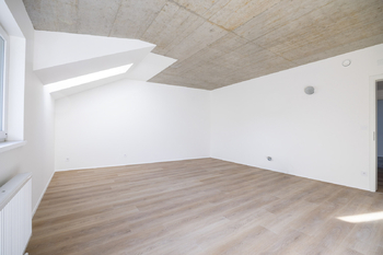 Prodej bytu 3+kk v osobním vlastnictví 87 m², Praha 9 - Hrdlořezy