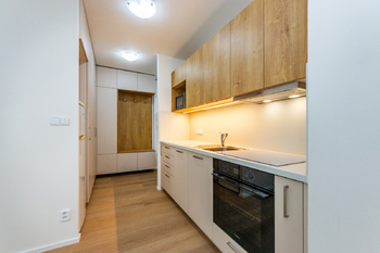 Pronájem bytu 2+kk v osobním vlastnictví 47 m², Praha 6 - Vokovice