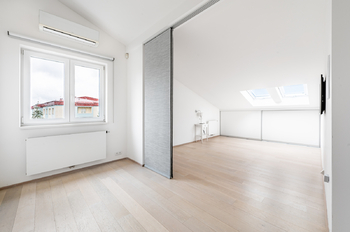 Prodej bytu atypický v osobním vlastnictví 204 m², Praha 10 - Záběhlice