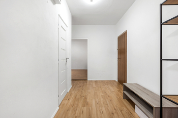 Chodba - Prodej bytu 3+kk v družstevním vlastnictví 55 m², Chomutov