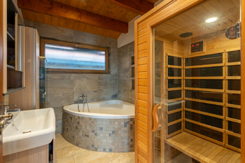 Prodej domu 120 m², Březůvky