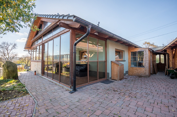 Prodej domu 120 m², Březůvky