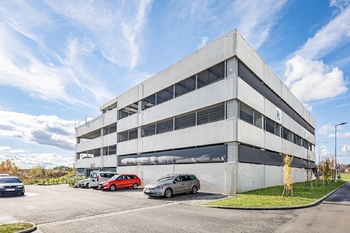 Prodej garážového stání, Praha 9 - Černý Most