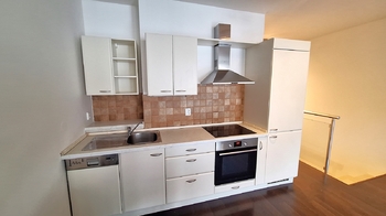 Kuchyňský kout - Pronájem bytu 1+kk v osobním vlastnictví 56 m², Praha 9 - Vysočany