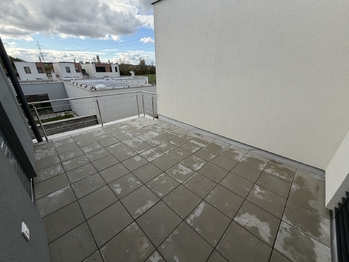 Pronájem domu 114 m², Praha 9 - Hostavice