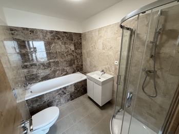 Pronájem domu 114 m², Praha 9 - Hostavice