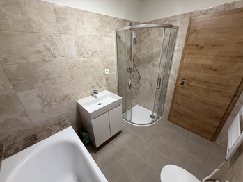 Pronájem domu 114 m², Praha 9 - Hostavice