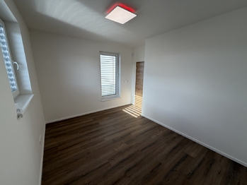 Pronájem domu 114 m², Praha 9 - Hostavice