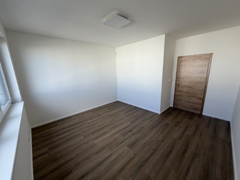 Pronájem domu 114 m², Praha 9 - Hostavice